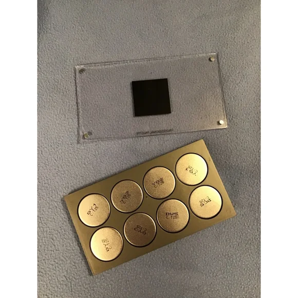 MUD Make-up designory Gold Multi-color Foundation Palette NEW - Picture 8 of 15